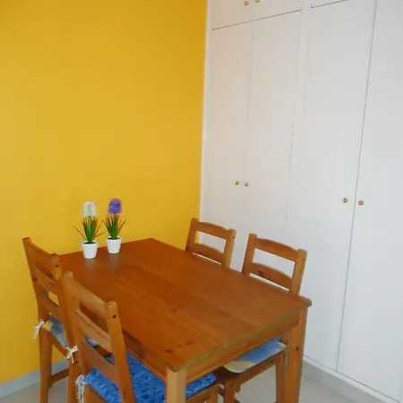 Apartment Apartamento Garden Family Fenals *