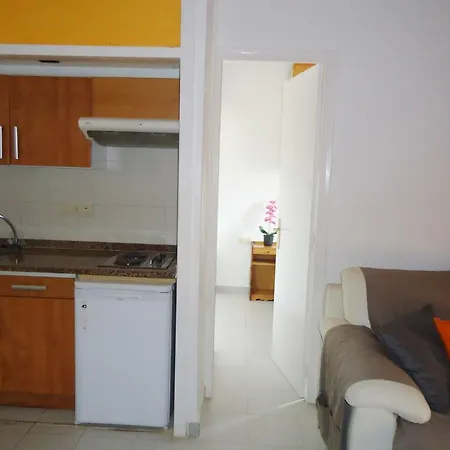 Apartment Apartamento Garden Family Fenals